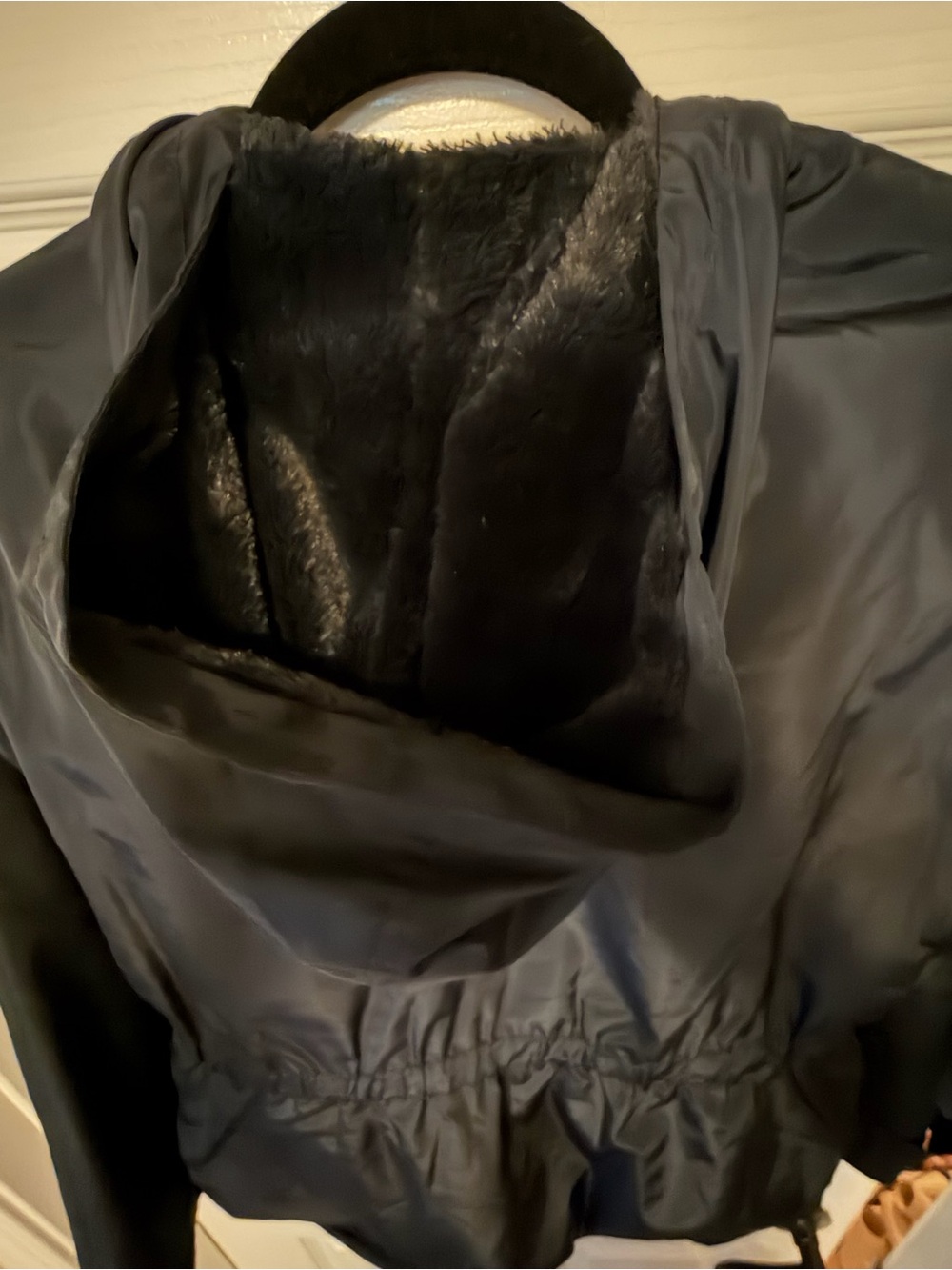 Women's Lightweight Drawstring Jacket - Picture 6 of 7